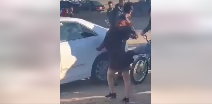 بالفيديو.. تحرش جماعي بفتاة يثير غضب العراقيين